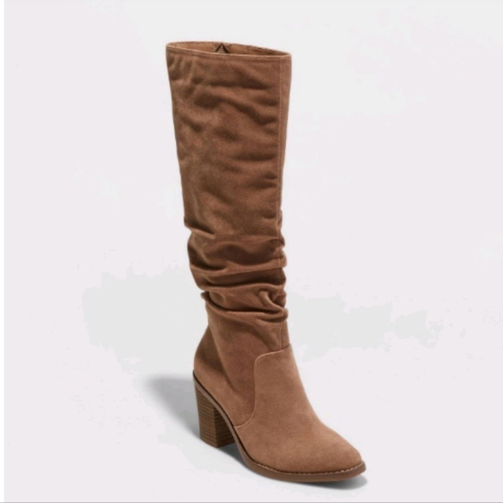 Universal Thread Tan Heeled Boots